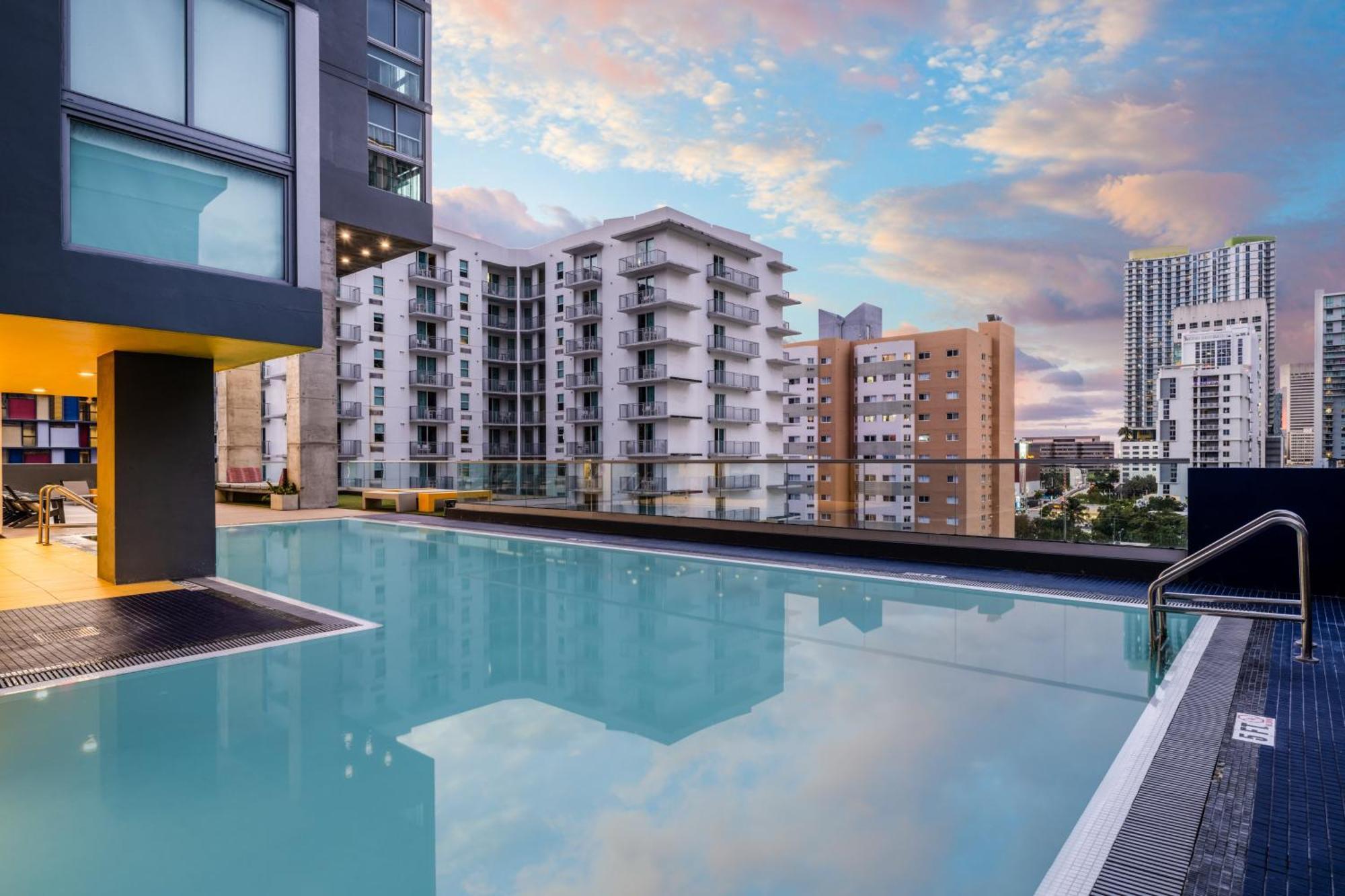 Atwell Suites Miami Brickell By Ihg Esterno foto